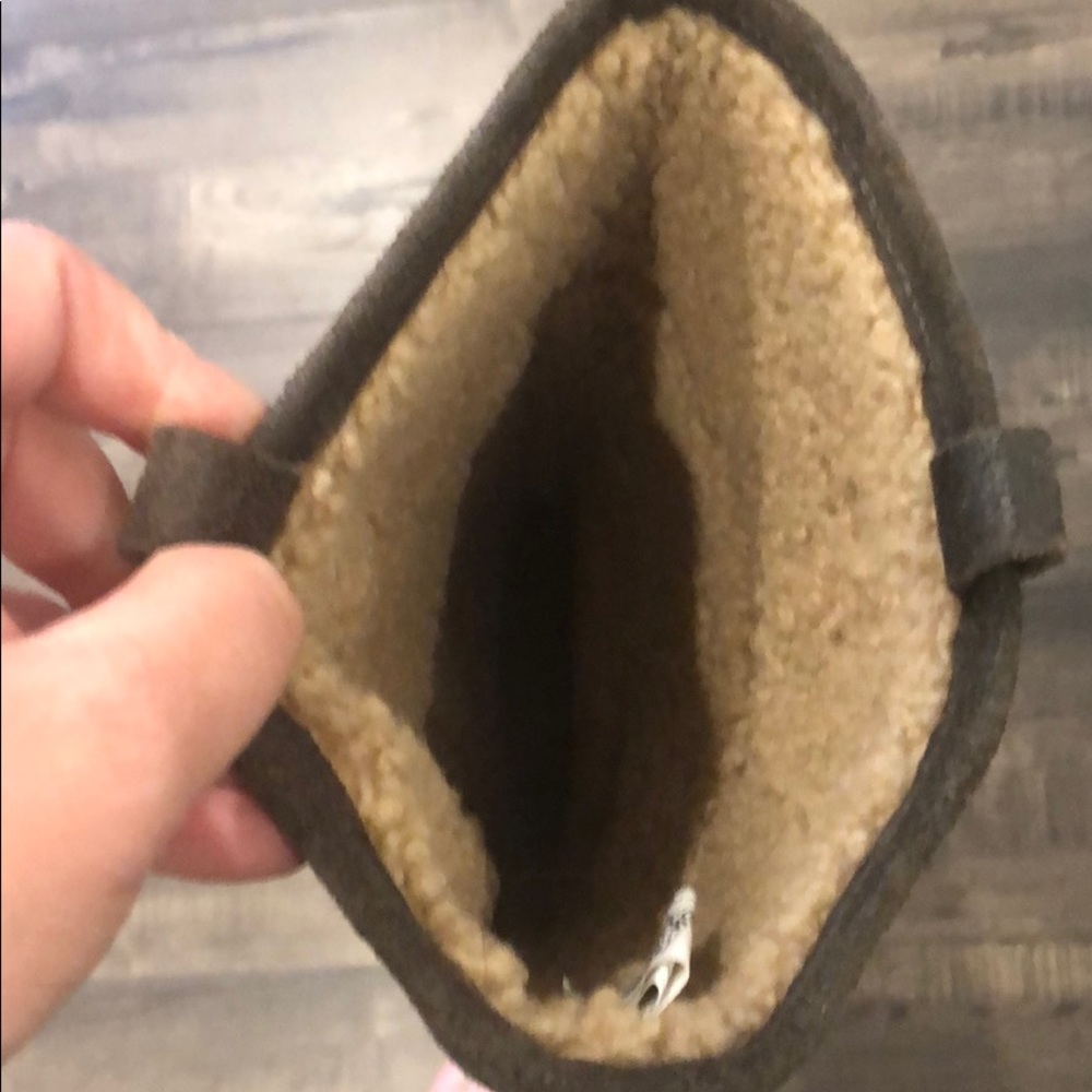 Ugg boots - Picture 3 of 4